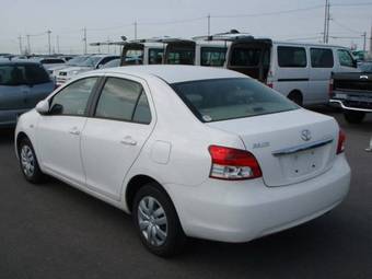 2006 Toyota Belta Images