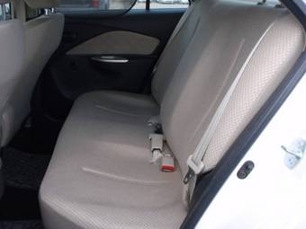 2006 Toyota Belta Pictures