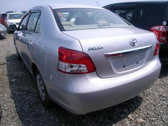 2006 Toyota Belta Photos