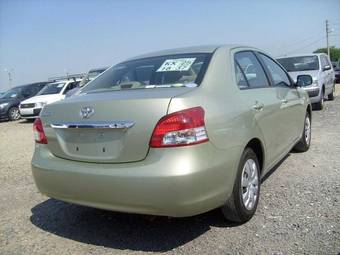 2006 Toyota Belta Pictures