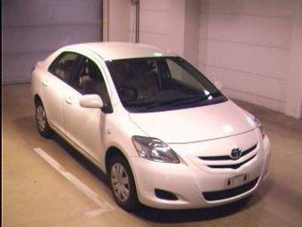 2006 Toyota Belta Photos