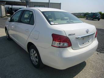 2006 Toyota Belta Pictures