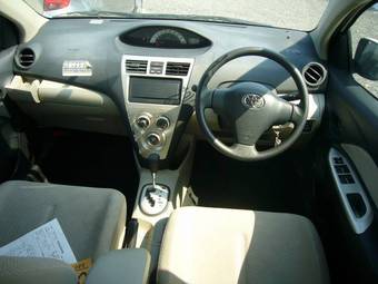 2006 Toyota Belta Pictures