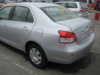2006 Toyota Belta Photos