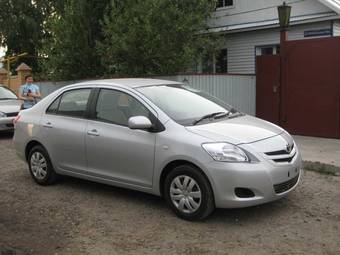 2006 Toyota Belta Wallpapers