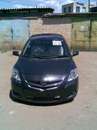 2006 Toyota Belta Photos