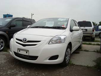 2006 Toyota Belta Pictures