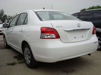 2006 Toyota Belta Photos