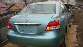 2006 Toyota Belta Photos