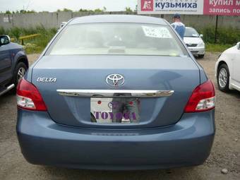 2006 Toyota Belta Photos