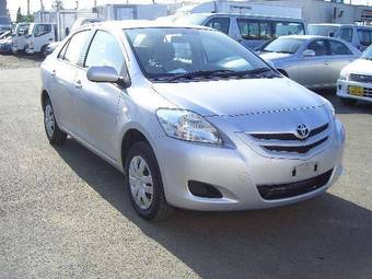 2006 Toyota Belta Photos