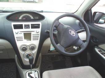 2006 Toyota Belta Pictures