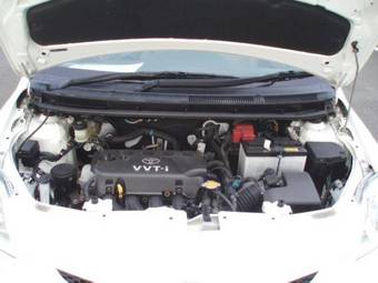 2006 Toyota Belta Pictures