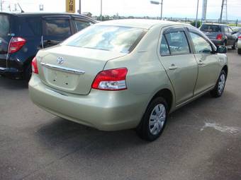 2006 Toyota Belta Photos