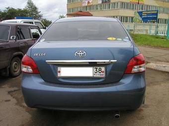 2006 Toyota Belta Photos