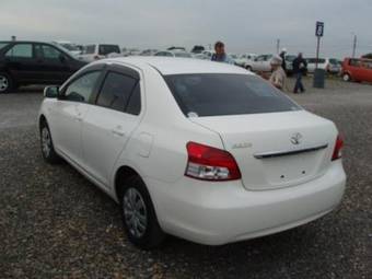 2006 Toyota Belta Pictures