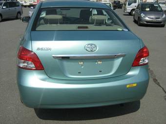 2006 Toyota Belta Pictures