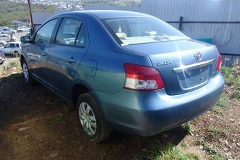 2006 Toyota Belta Photos