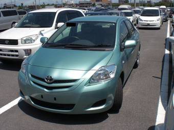 2007 Toyota Belta Photos