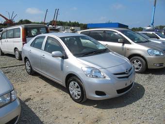 2007 Toyota Belta Photos