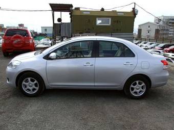 2009 Toyota Belta Images