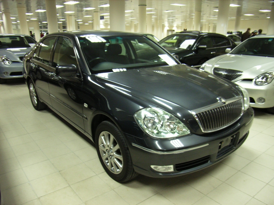 2001 Toyota Brevis Photos
