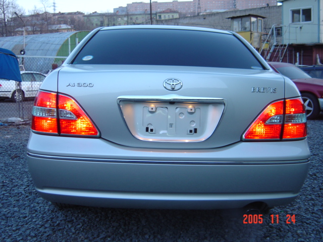 2001 Toyota Brevis Pictures