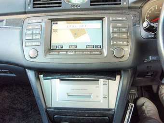 2002 Toyota Brevis Photos