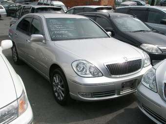 2002 Toyota Brevis Photos