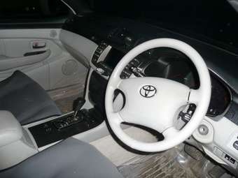 2002 Toyota Brevis Photos