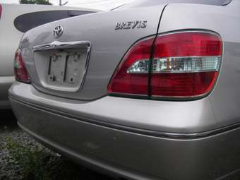 2002 Toyota Brevis Images