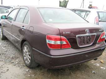 2002 Toyota Brevis Images