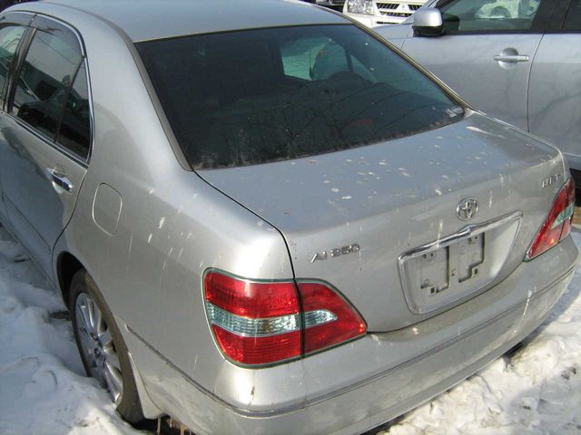 2003 Toyota Brevis