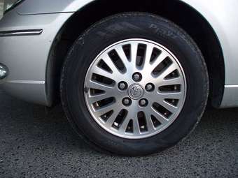 2003 Toyota Brevis Photos