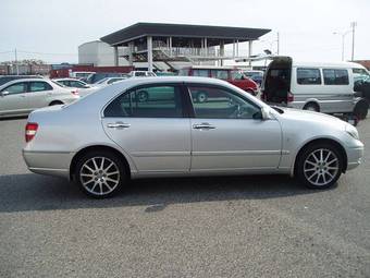 2003 Toyota Brevis Images