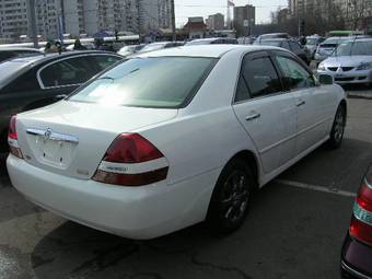 2003 Toyota Brevis Photos