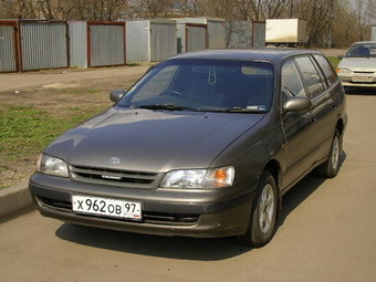 1994 Toyota Caldina Photos