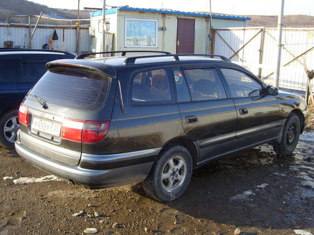 1995 Toyota Caldina