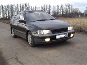 1995 Toyota Caldina Photos