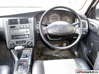 1995 Toyota Caldina Photos