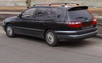 1995 Toyota Caldina Pictures