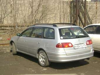 1997 Toyota Caldina Photos