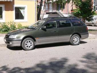 1998 Toyota Caldina