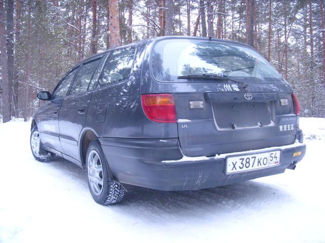 1998 Toyota Caldina