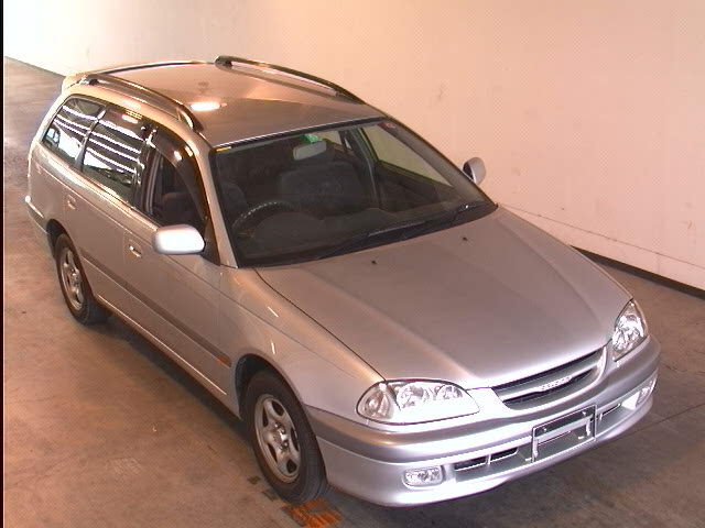 1998 Toyota Caldina Pics