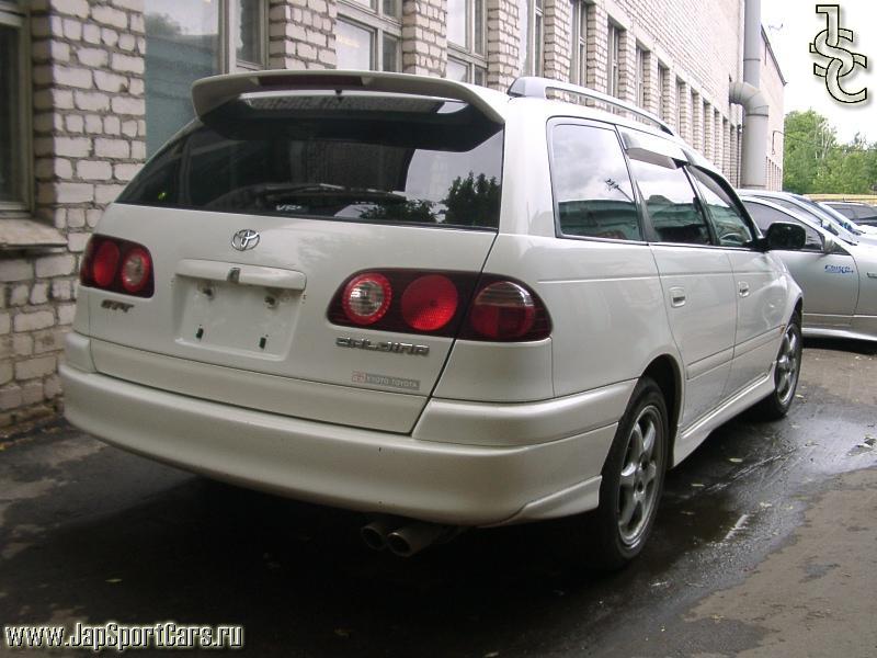 1998 Toyota Caldina Pictures