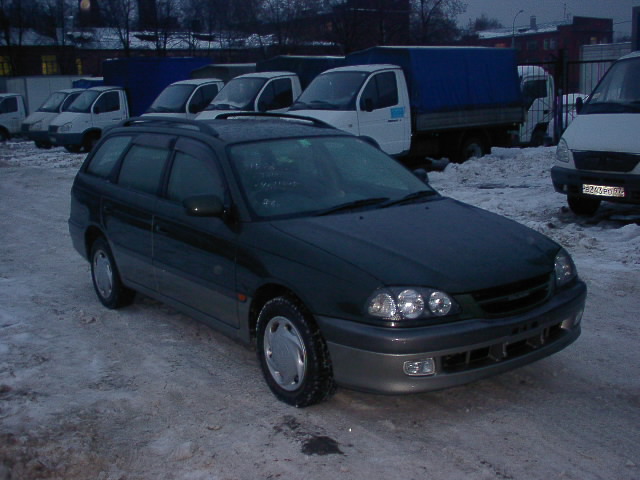 1998 Toyota Caldina Photos
