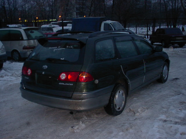 1998 Toyota Caldina Pictures