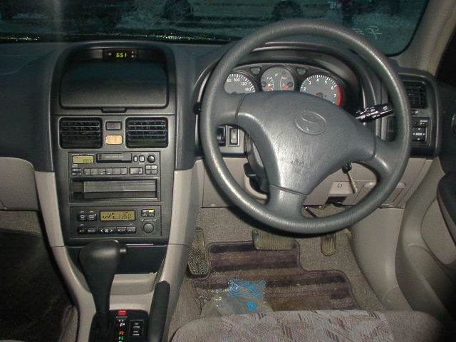 1998 Toyota Caldina Photos