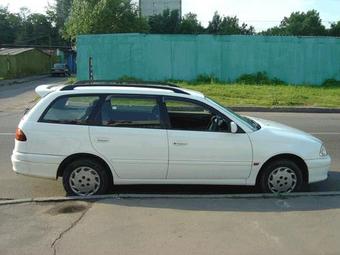 1998 Toyota Caldina Photos